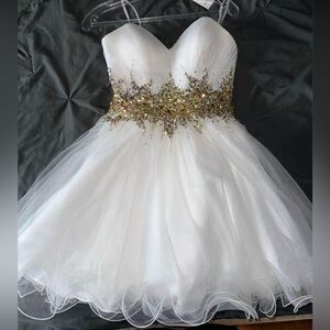 Gorgeous Graduation or special occasion dress! Size 6